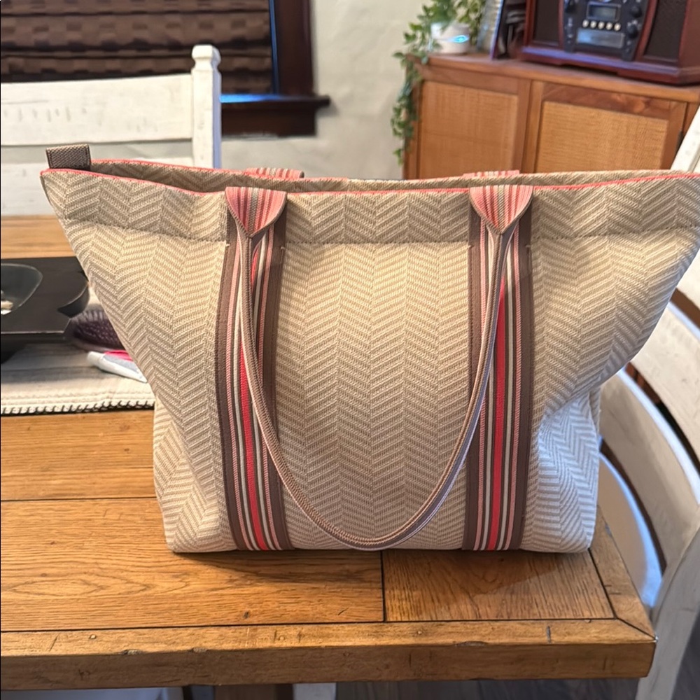 Rothy's Limited Edition Cream and Pink Essential Tote Bag